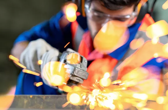 Sicurezza sul posto di lavoro nelle infrastrutture critiche e nelle operazioni industriali